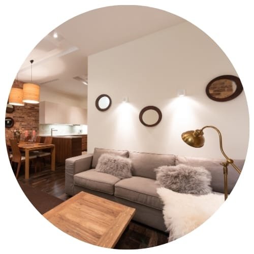 tendances 2025 lampadaires et appliques murales comme décoration d'intérieur